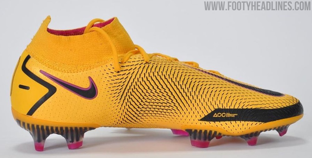 Phantom football boots sales gold